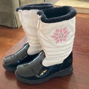 Girls totes brand boots size 3